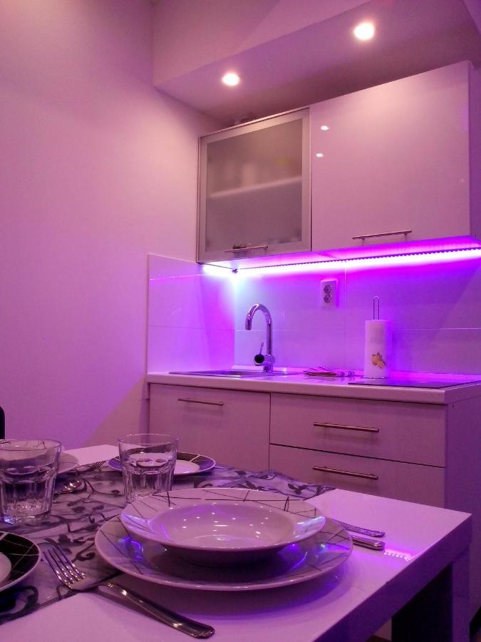 شقة Purple & Apple Green سبليت المظهر الخارجي الصورة