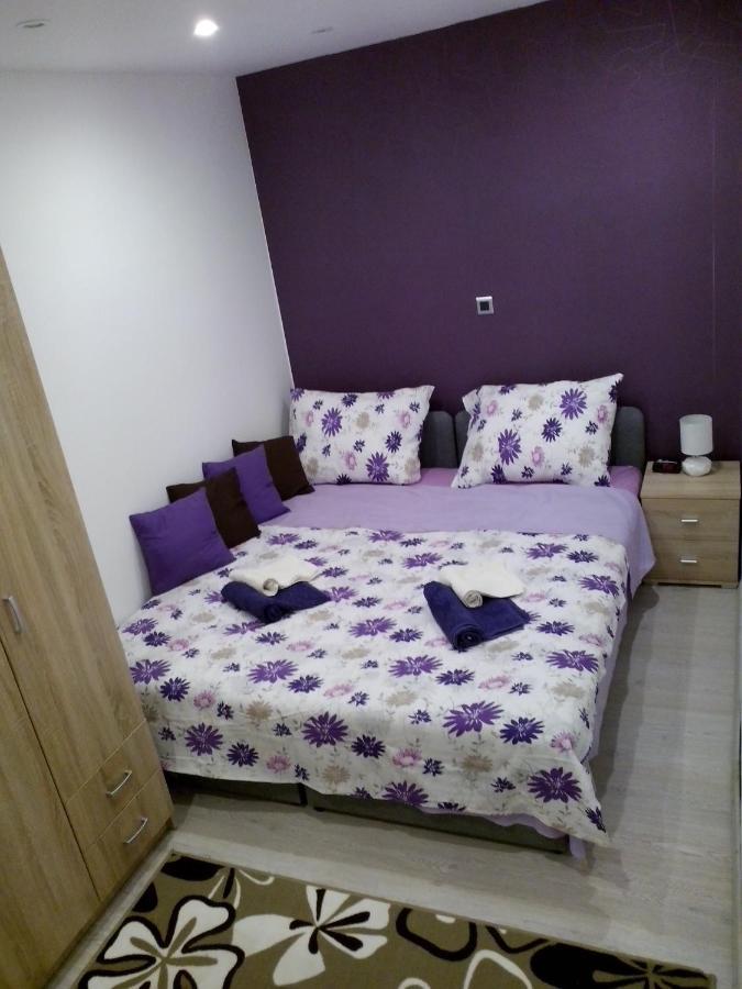 شقة Purple & Apple Green سبليت المظهر الخارجي الصورة