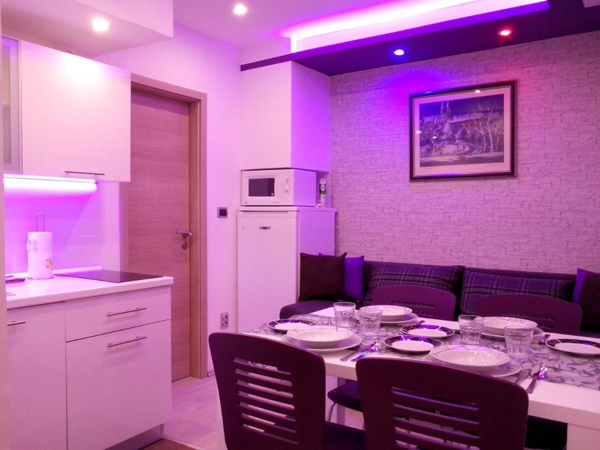 شقة Purple & Apple Green سبليت المظهر الخارجي الصورة